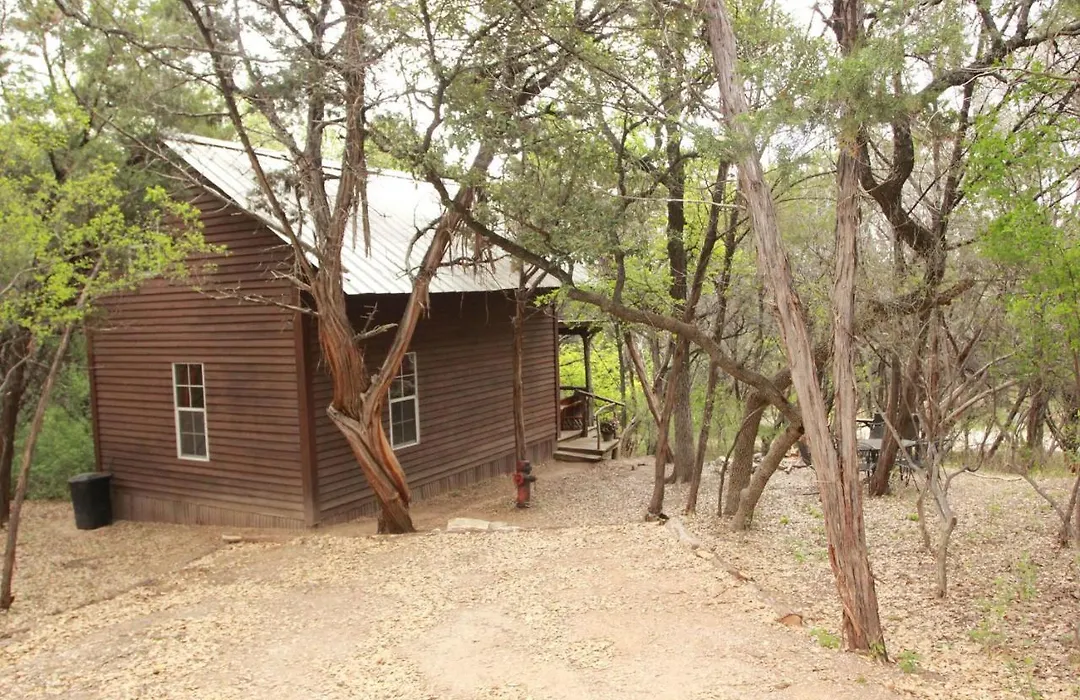 The Firehouse At Creekside Camp & Cabins-1