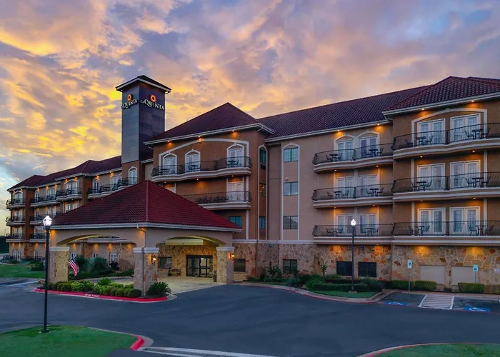 Resorts Guide La Quinta By Wyndham Marble Falls